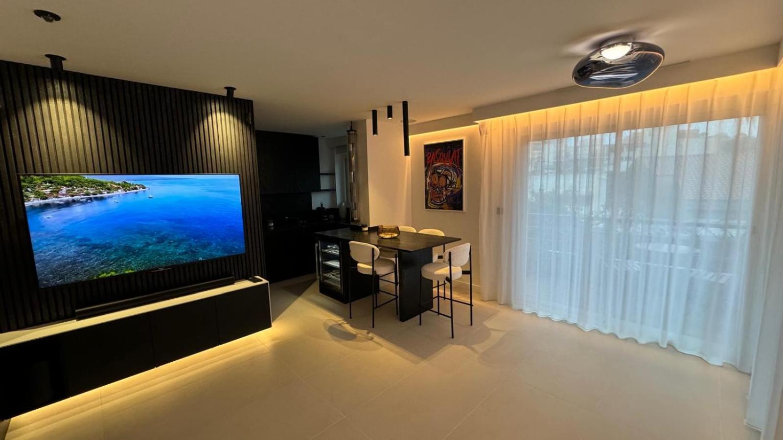 Appartement Luxueux Plein Centre De Cavalaire A 2Mn De La Plage 外观 照片